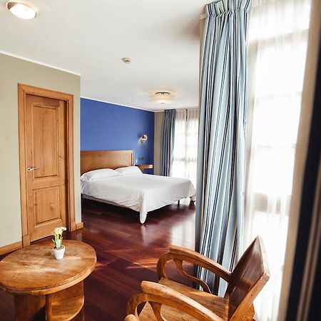 Hotel El Sella กังกัส เด โอนิส ภายนอก รูปภาพ