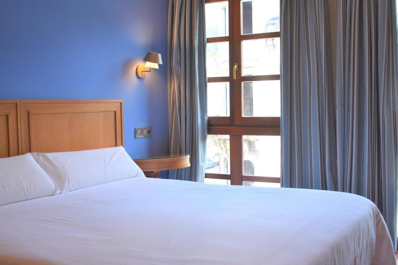 Hotel El Sella กังกัส เด โอนิส ภายนอก รูปภาพ