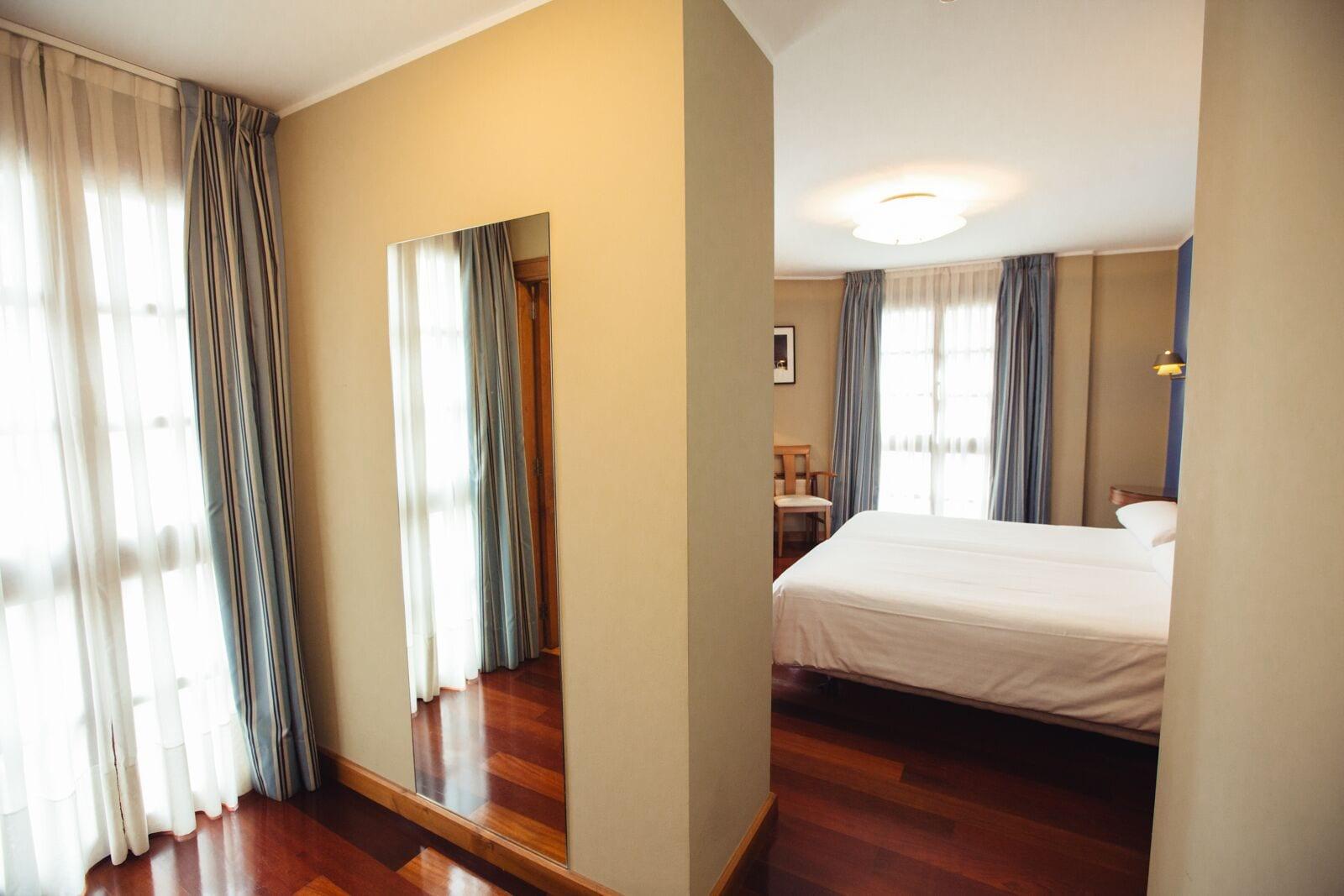 Hotel El Sella กังกัส เด โอนิส ภายนอก รูปภาพ