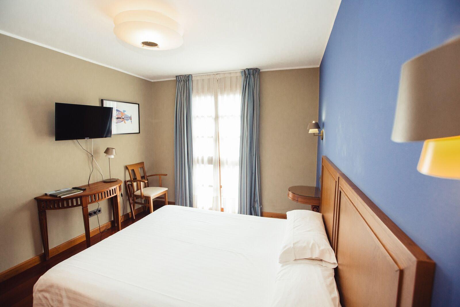 Hotel El Sella กังกัส เด โอนิส ภายนอก รูปภาพ