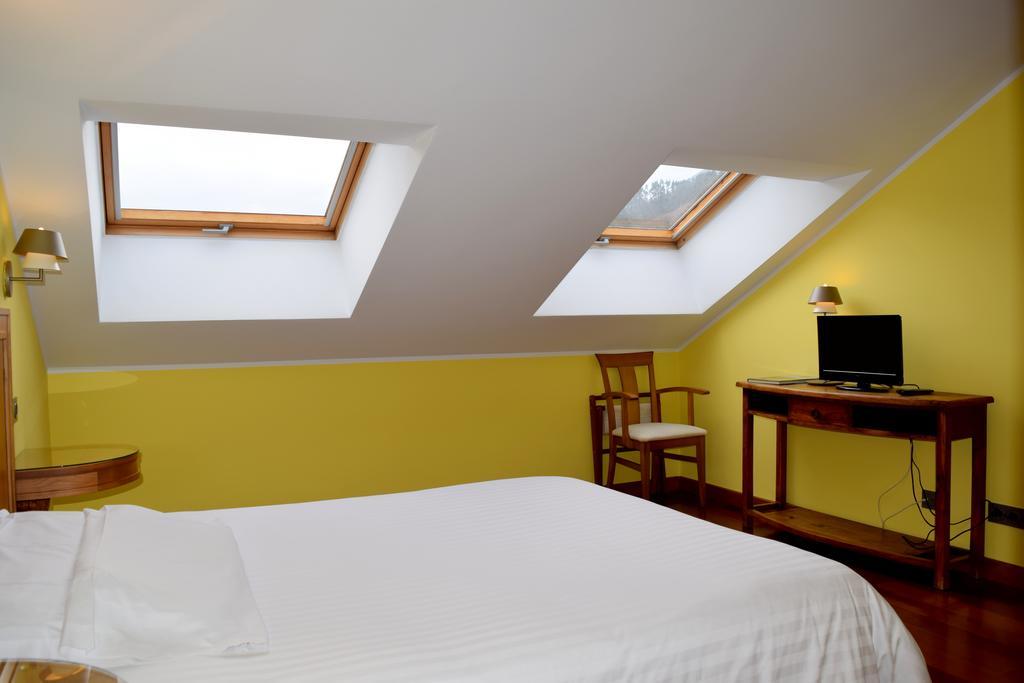 Hotel El Sella กังกัส เด โอนิส ภายนอก รูปภาพ