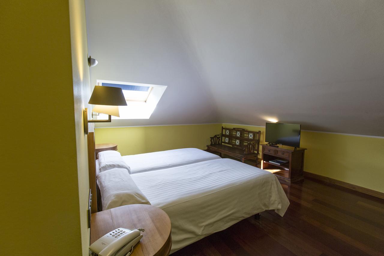 Hotel El Sella กังกัส เด โอนิส ภายนอก รูปภาพ