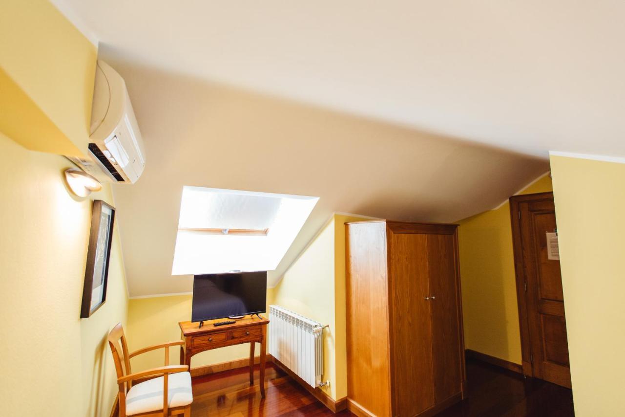 Hotel El Sella กังกัส เด โอนิส ภายนอก รูปภาพ