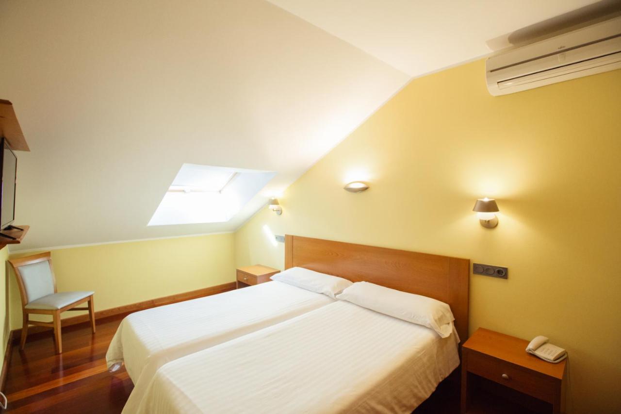 Hotel El Sella กังกัส เด โอนิส ภายนอก รูปภาพ